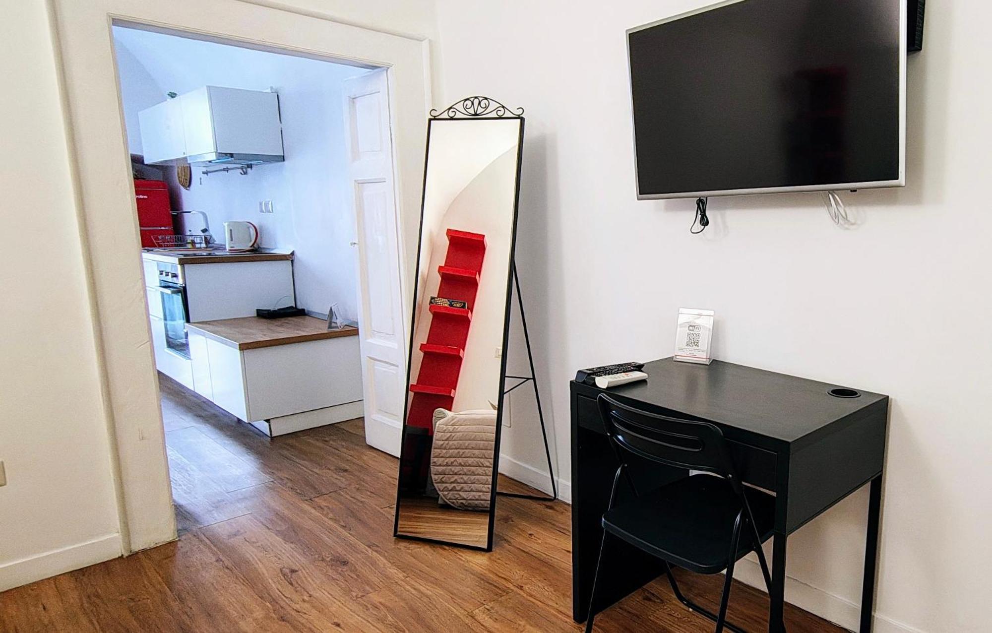 Central Suite Apartment Bari Bagian luar foto