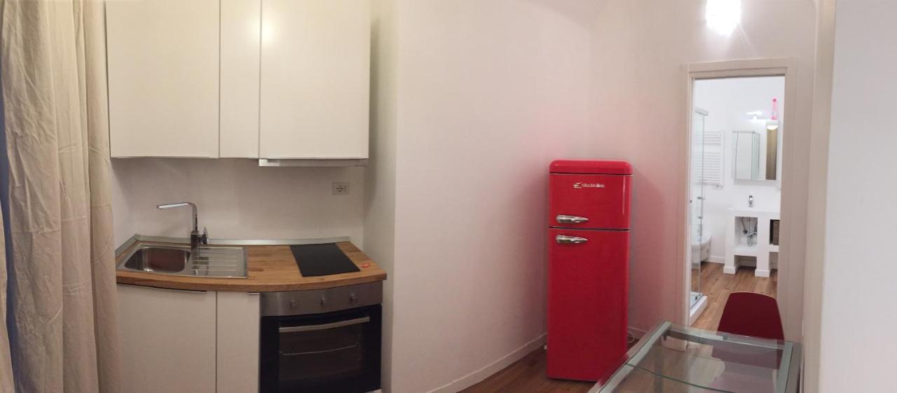 Central Suite Apartment Bari Bagian luar foto