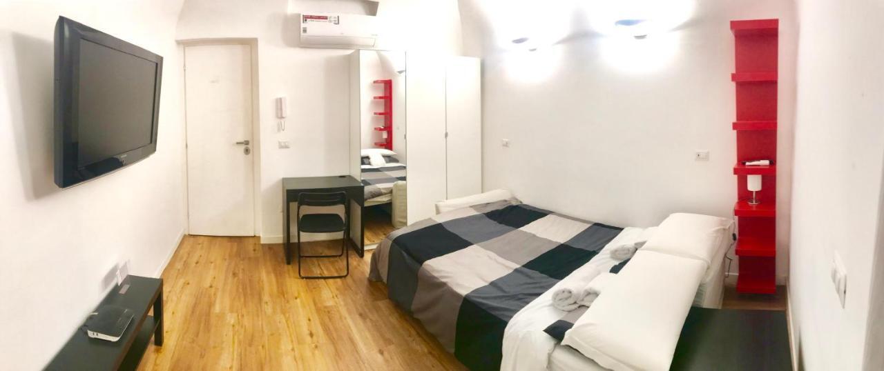 Central Suite Apartment Bari Bagian luar foto